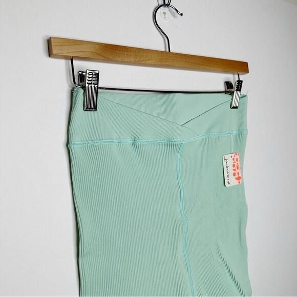 Free People FP Movement Free Throw High Rise Biker Shorts Mint Green Size M - Picture 4 of 9